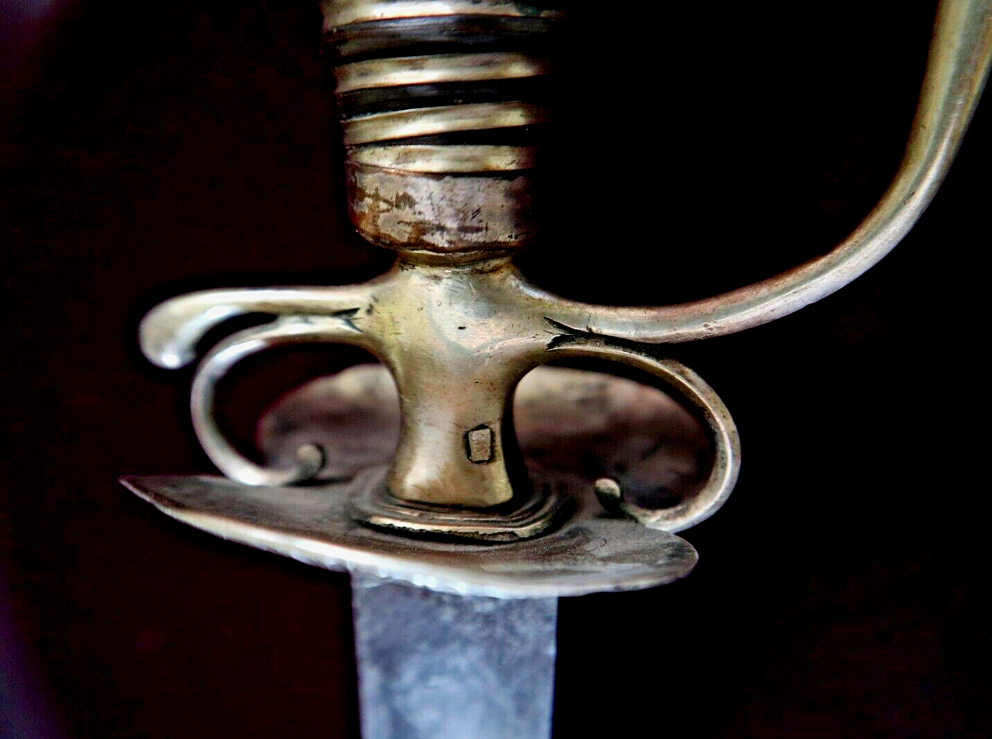 AMERICAN REVOLUTIONARY WAR AMERICAN SILVER HILT BY TOM SPARROW SWORD PUBLISHED