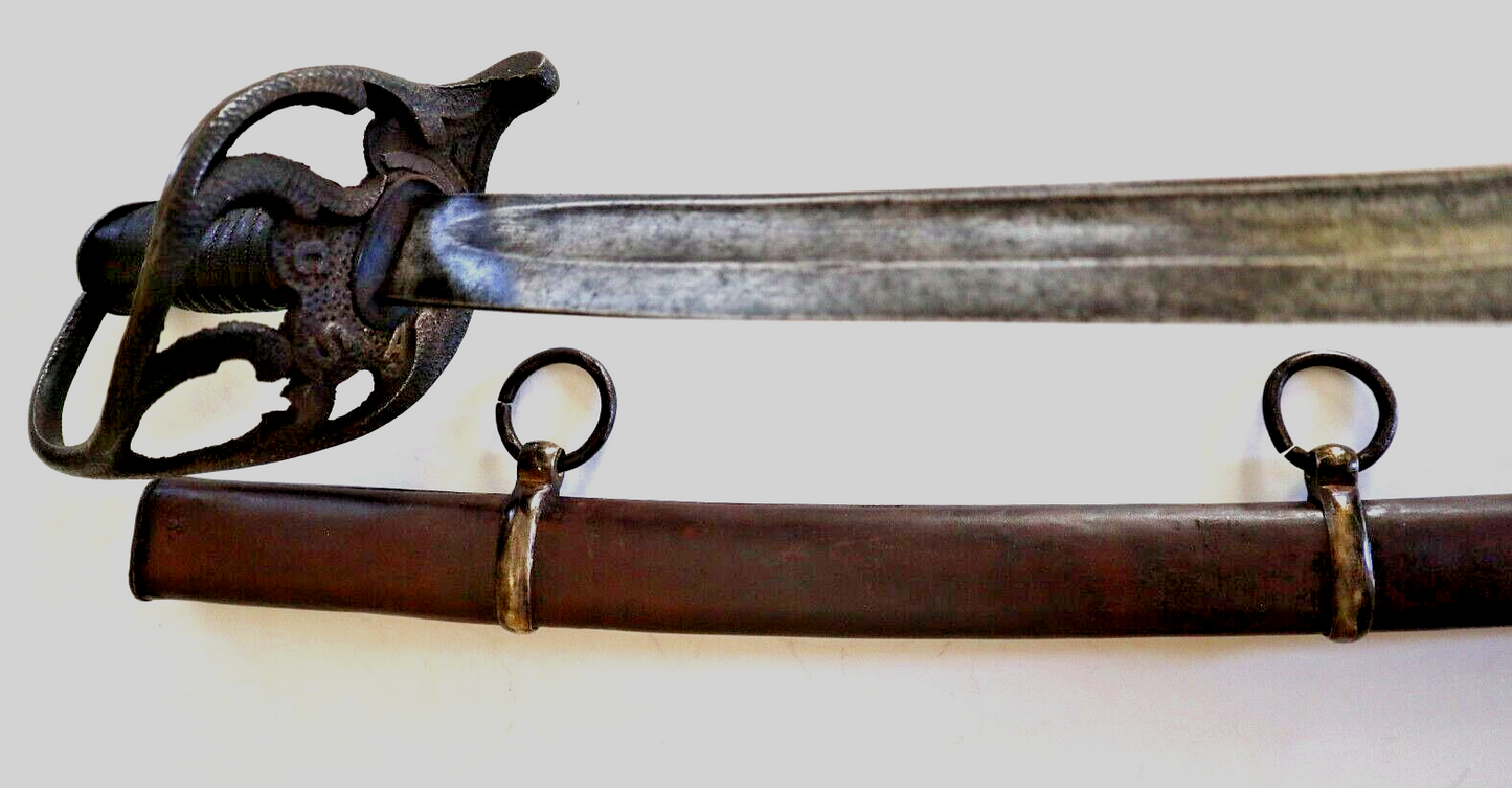 CIVIL WAR CONFEDERATE COLLEGE HILL ARSENAL OFFICER CAVALRY SWORD W CSA ON GUARD